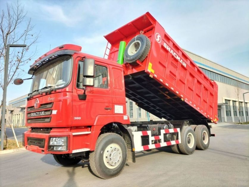 10 opon SHACMAN 30t Dump Truck F3000 6x4 380hp EuroII Red Tipper Silnik wysokoprężny