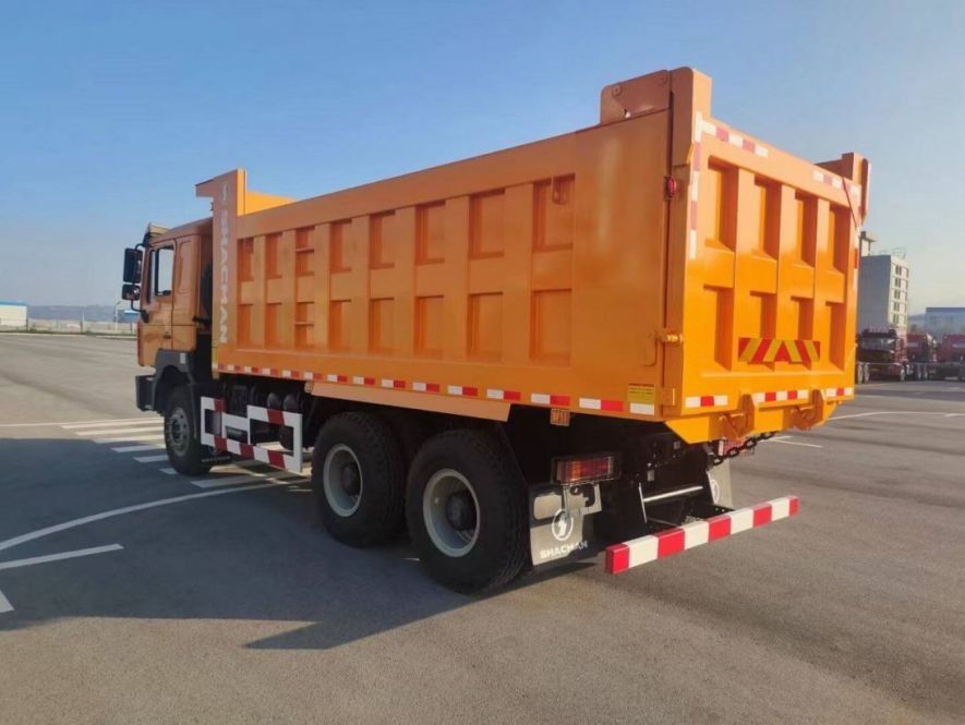 SHACMAN Single Sleeper Dump Truck F3000 6x4 400hp EuroII Mocne osiągi i ładunek