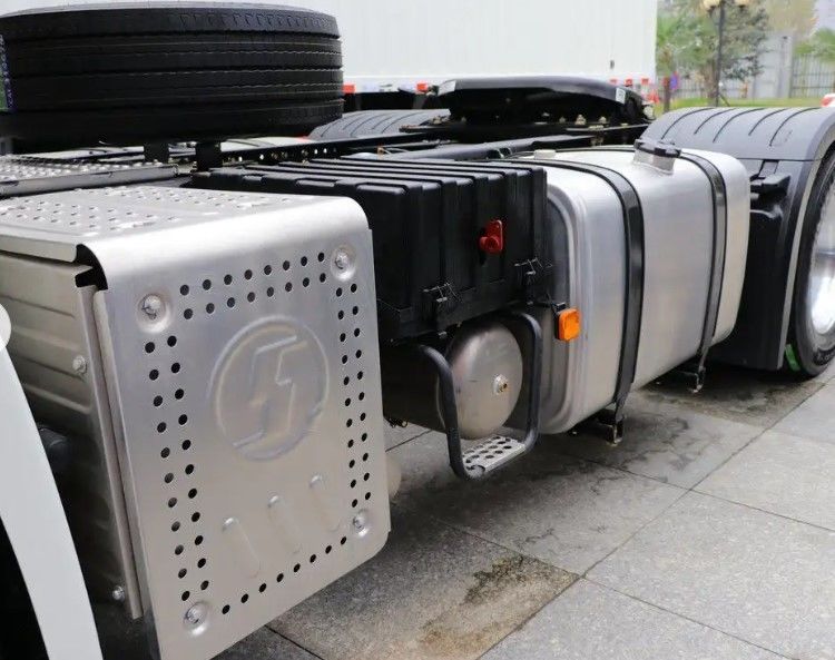 SHACMAN Traktor X3000 CUMMINS 420HP 6X4 4x2 Traktor na sprzedaż