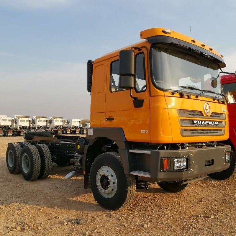 Czerwony SHACMAN F3000 375HP Euro V 6-kołowy ciągnik głowica 4x2 WEICHAI silnik