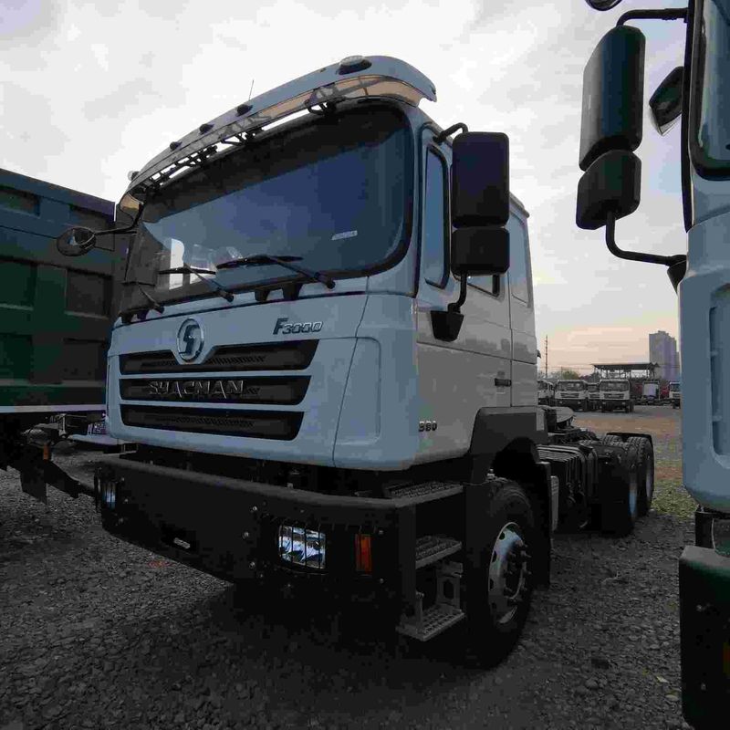 Czerwony SHACMAN F3000 375HP Euro V 6-kołowy ciągnik głowica 4x2 WEICHAI silnik