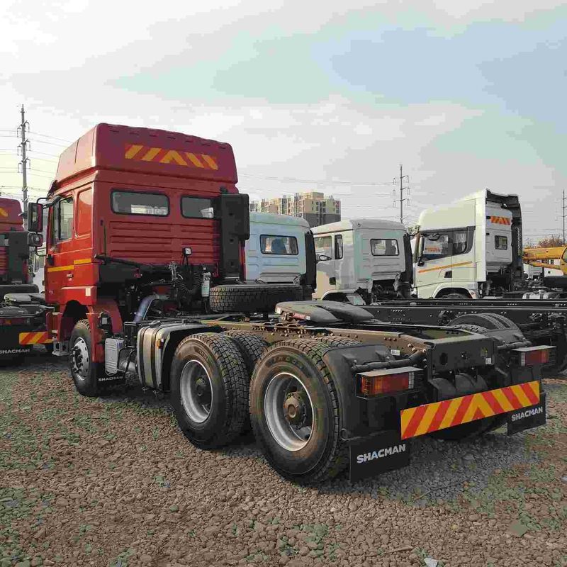 Czerwony SHACMAN F3000 375HP Euro V 6 Koła Głowa ciągnika 4x2 WEICHAI silnik