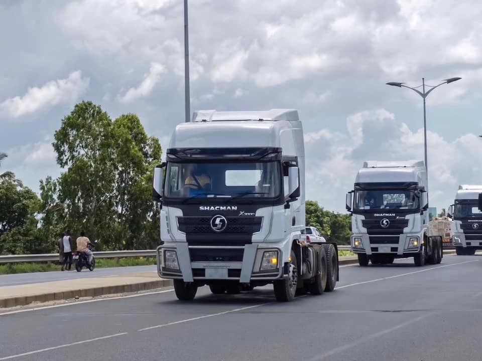 SACMAN X3000 Ciężarówka 6X4 WEICHAI WP12.430E201 EURO2