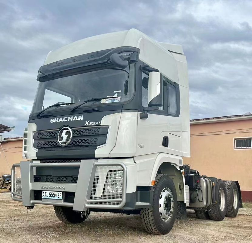 SHACMAN X3000 6x4 Ciężarówka EuroV 480HP Biała Ciężarówka Głowa ciągnika z rozszerzoną kabiną na wysokim dachu i 400L zbiornik paliwa
