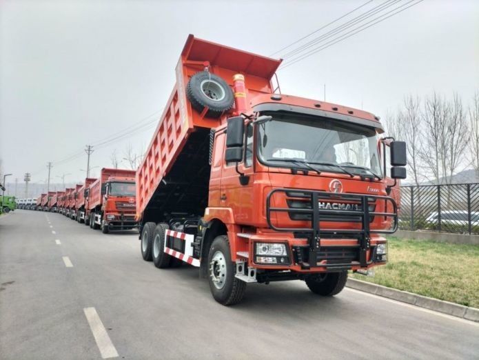 Neon Red System łagodzenia kolizji ciężkich ciężarówek 25T Pojemność 6x6 6x4 8x4 Napęd Typ 12 Koła 1800 3200 1350mm Koło