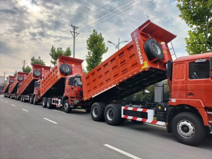 Neon Red System łagodzenia kolizji ciężkich ciężarówek 25T Pojemność 6x6 6x4 8x4 Napęd Typ 12 Koła 1800 3200 1350mm Koło