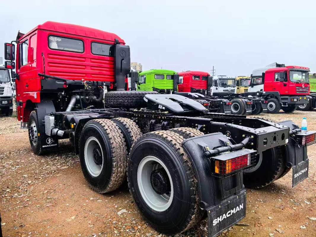 SHACMAN F3000 6X4 Tractor Truck with WEICHAI Engine 420HP 400L Aluminum Alloy Fuel Tank and 12.00R20 Tires
